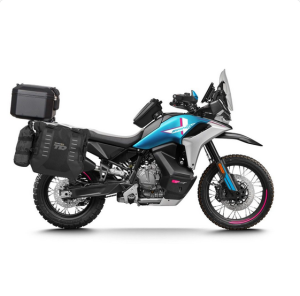 Moto 800MT-X Origem 3 em preto.