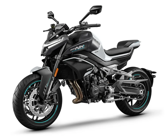 Moto 800NK em branco.