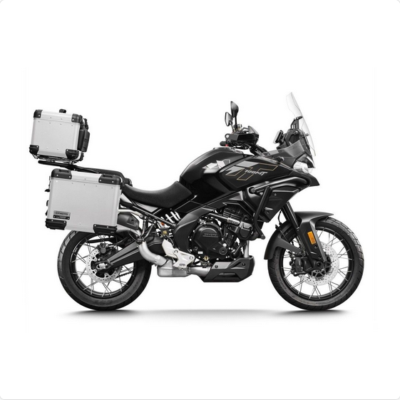 Moto 700MT ADV em branco.