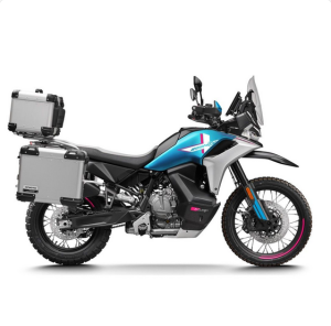 Moto 800MT-X Origem 3 em branco.
