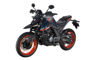 Moto ZT125-U1-LCD a preto vista 45º frontal do lado esquerdo.