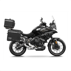Moto 700MT ADV em preto.