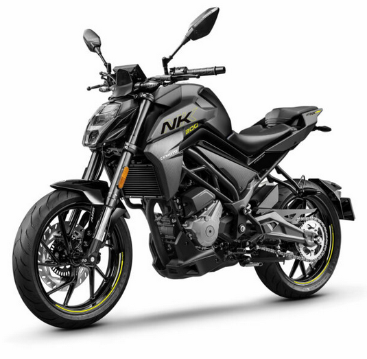 Moto 300NK em preto.