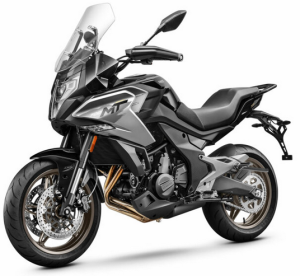 Moto 700MT em preto.