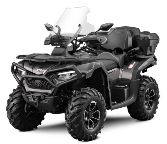 Moto CFORCE 625 Touring Overland em preto.