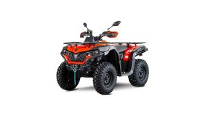 Moto CFORCE 635S em vermelho.