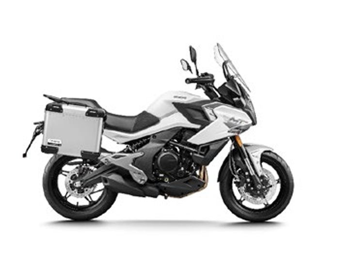 Moto 700MT Origem 2 a branco.